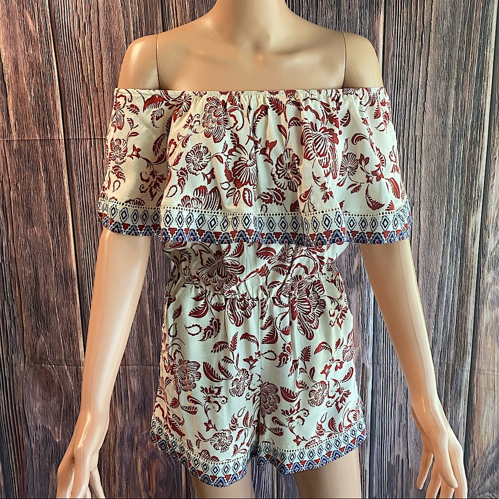 Socialite size XS cream white red blue floral summer romper ruffles boho